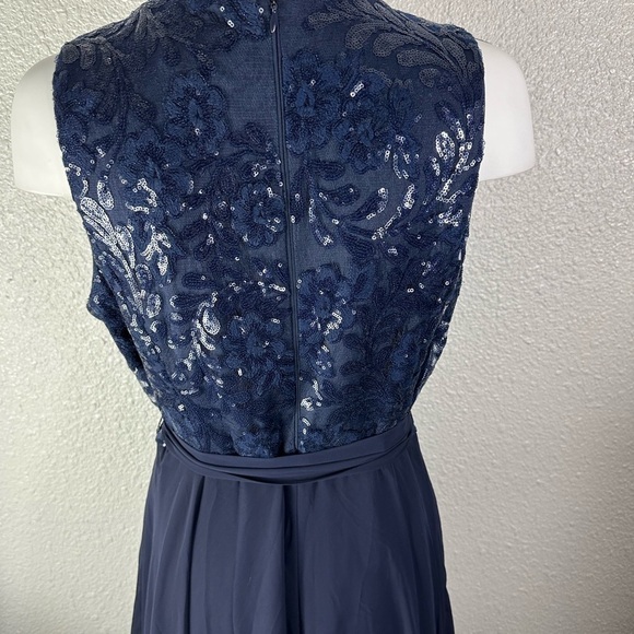 Calvin Klein Embroidered Sequin Bodice Gown Size 14 - Picture 5 of 7